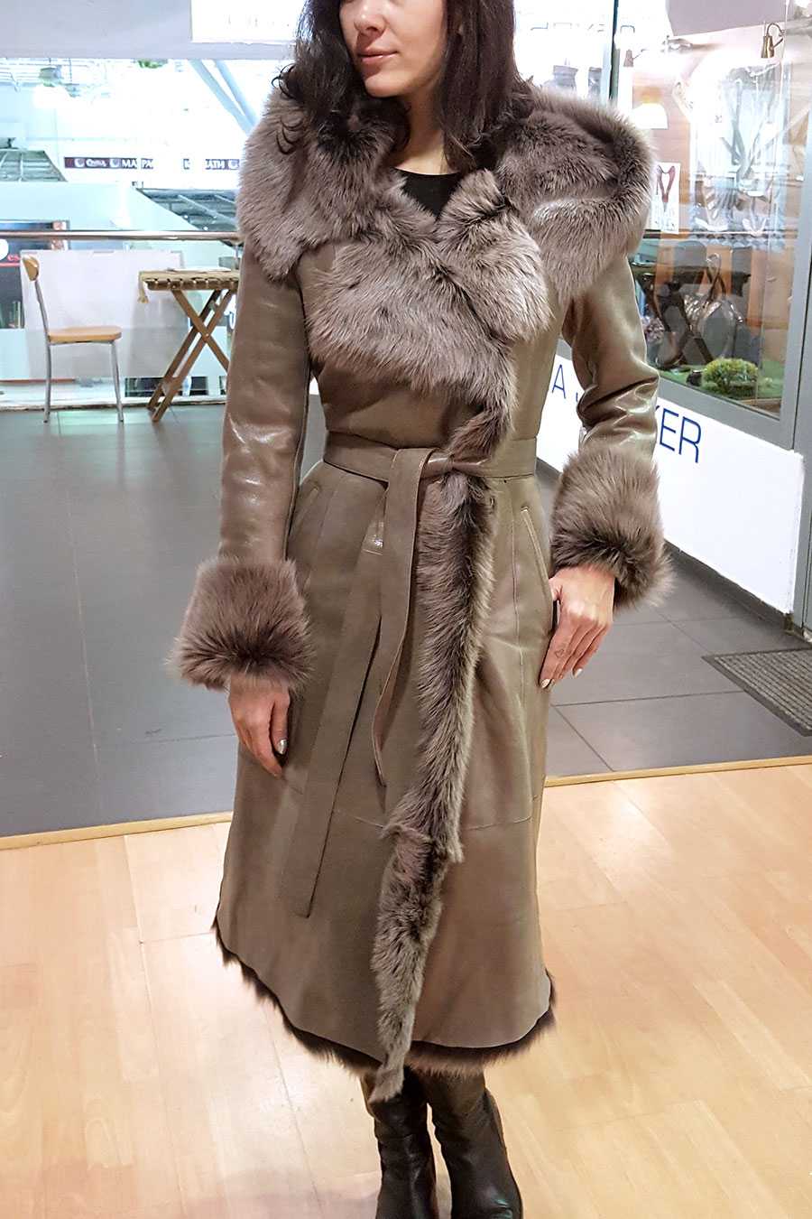 Модные женские дубленки осень-зима 2019-2020 фото