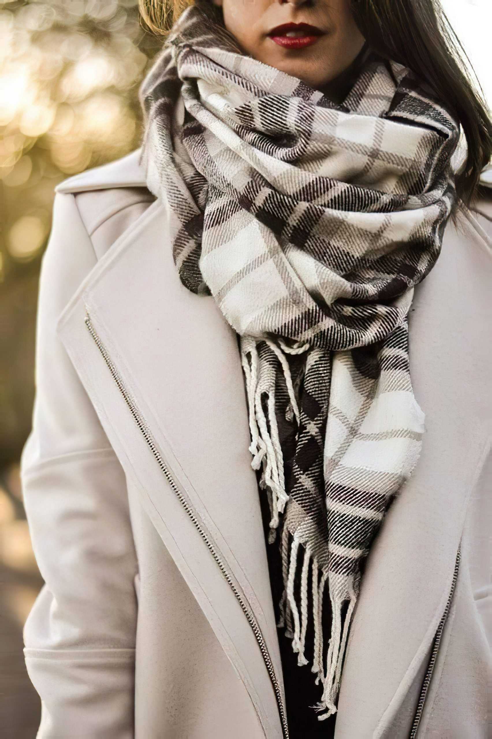 Как одеть шарф к пальто