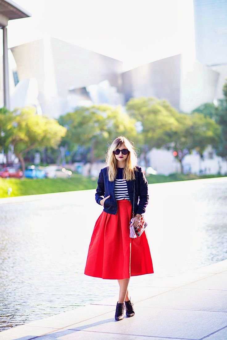 Красная юбка - с чем носить: идеи сочетаний, образы, тренды
модные образы с красной юбкой — modnayadama
