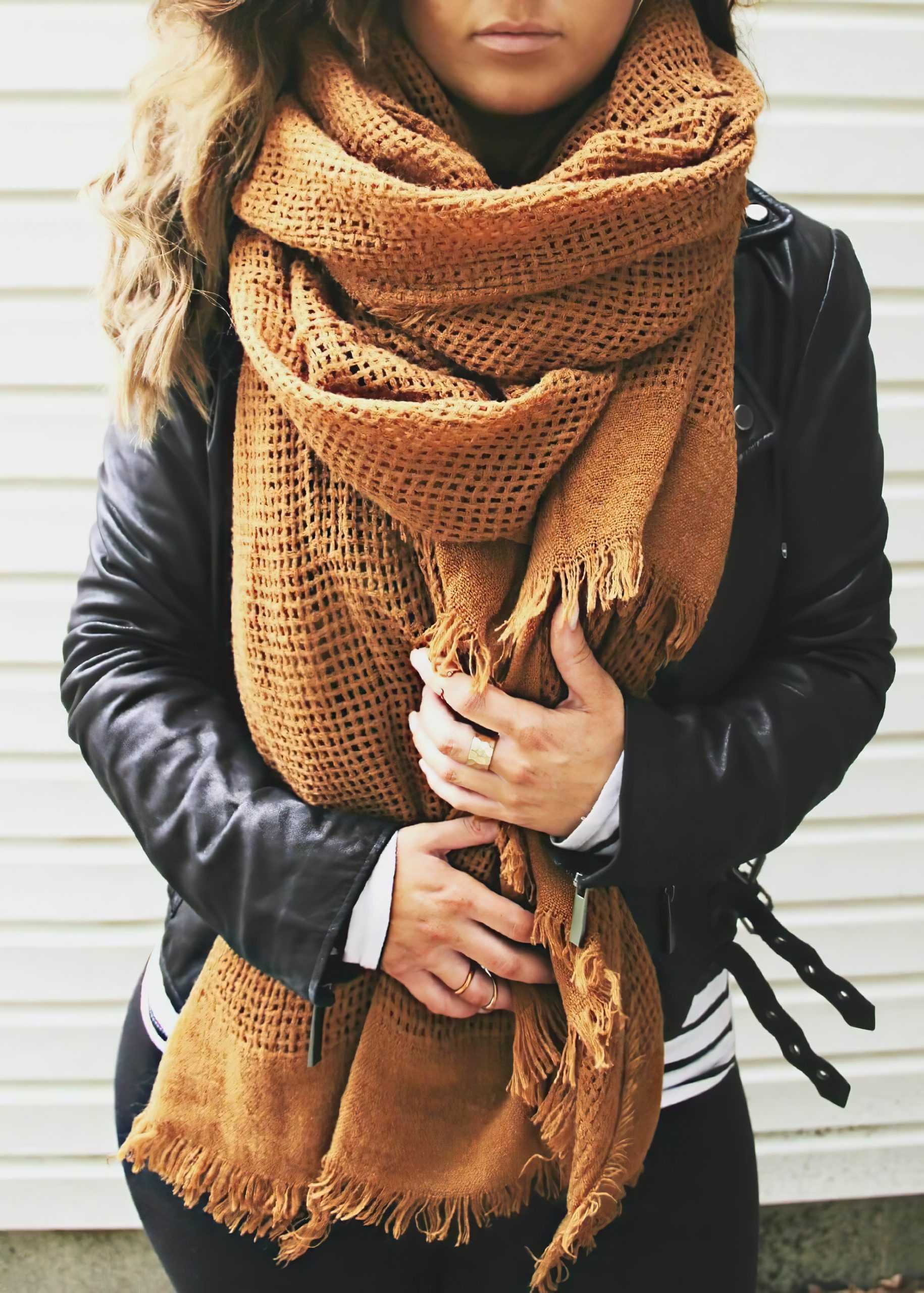 Осенний шарф. Стильный шарф. Объемный шарф. Модные шарфы. Модные Шармы.