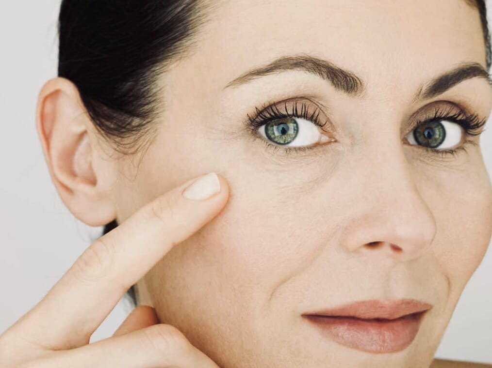 Яичная маска для кожи вокруг глаз — моментальная подтяжка и омолаживающий эффект: 10 лучших рецептов