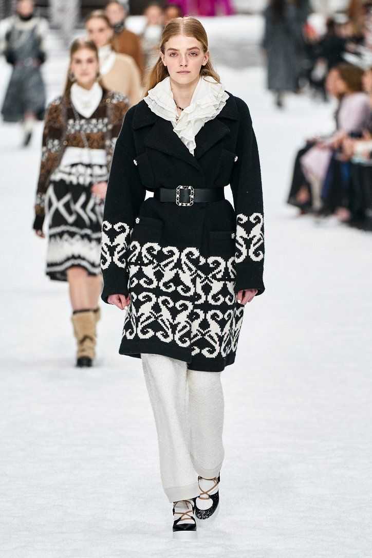 Chanel ready-to-wear | коллекции осень-зима 2020/2021 | париж | vogue