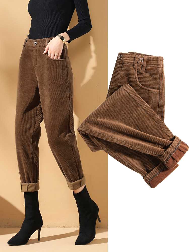 С чем носить кожаные брюки: черные, коричневые, бежевые