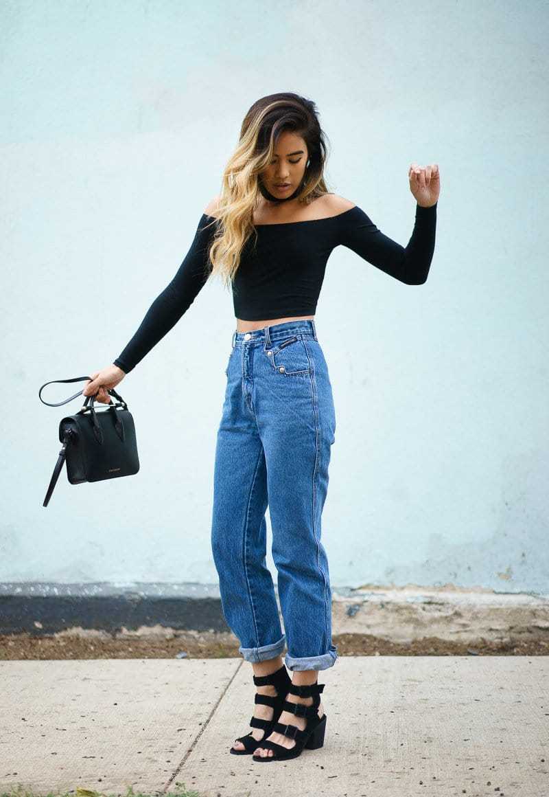 С чем носить джинсы клеш 2022 весна-лето: фото, как носить, советы от стилиста
